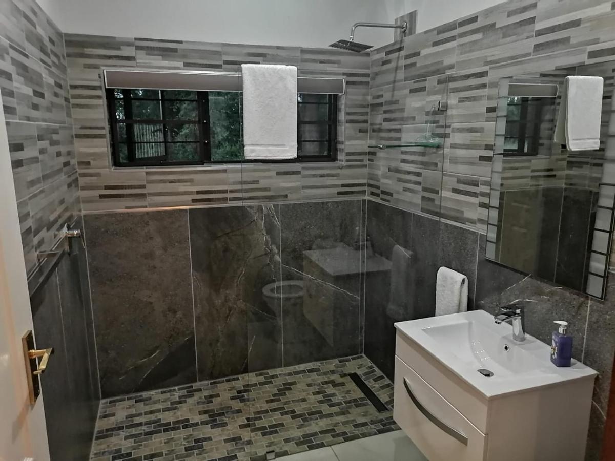 Honeybird Self Catering Accommodation Хлухлуве Экстерьер фото